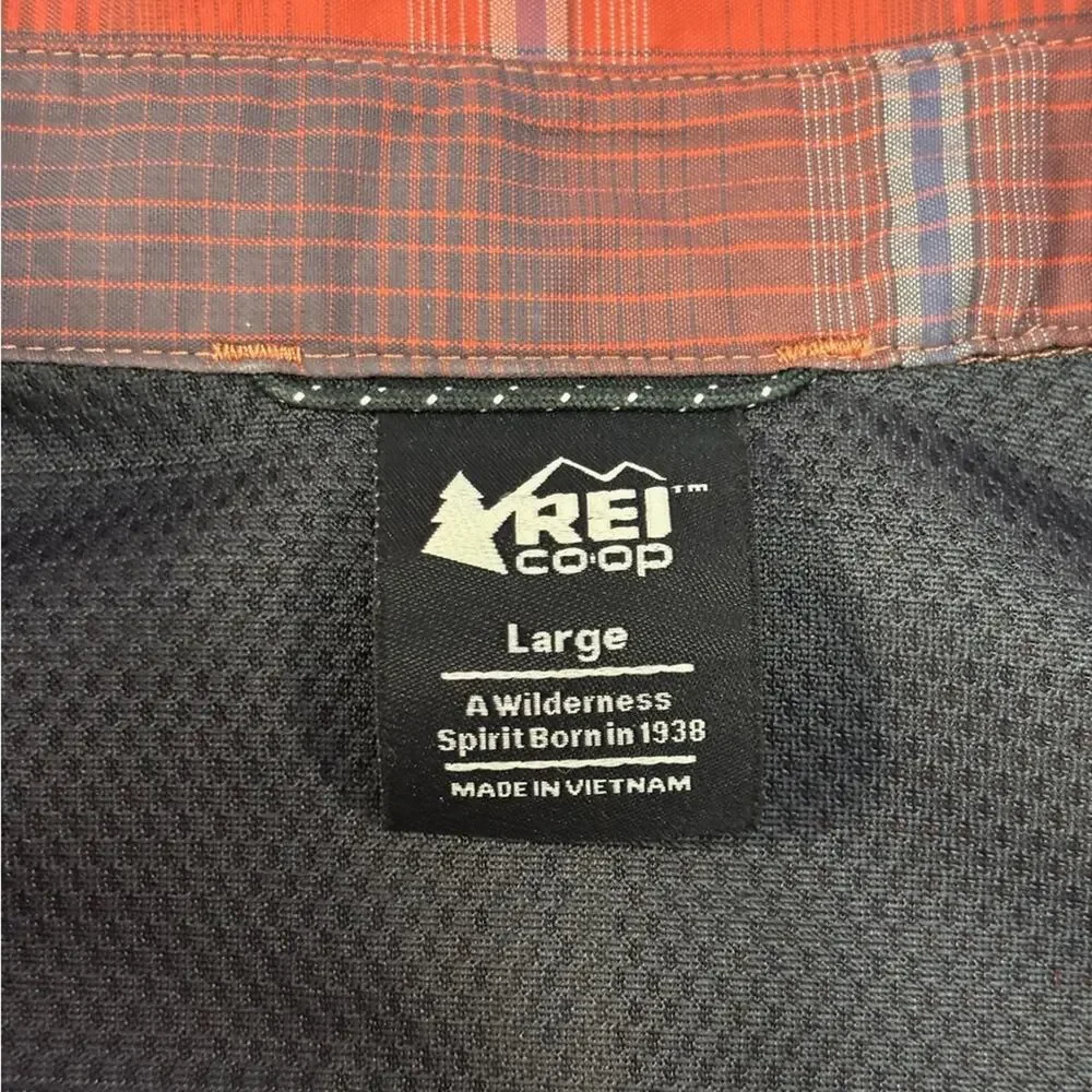 REI Men's Red and Black Plaid Long Sleeve Button Down Shirt Size Large - Picture 2 of 6